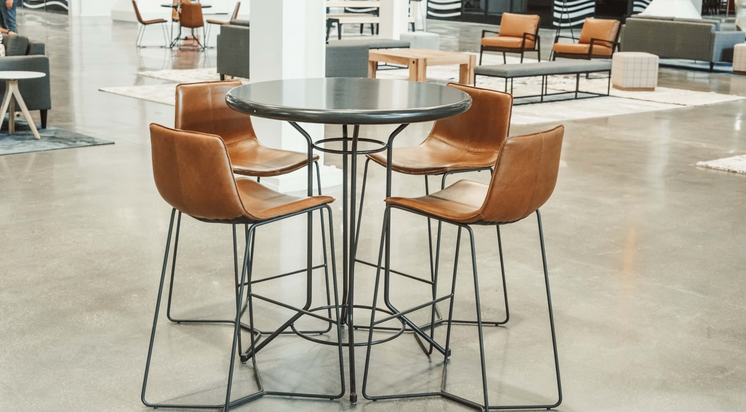 cafe style seating within Newport on the Levee